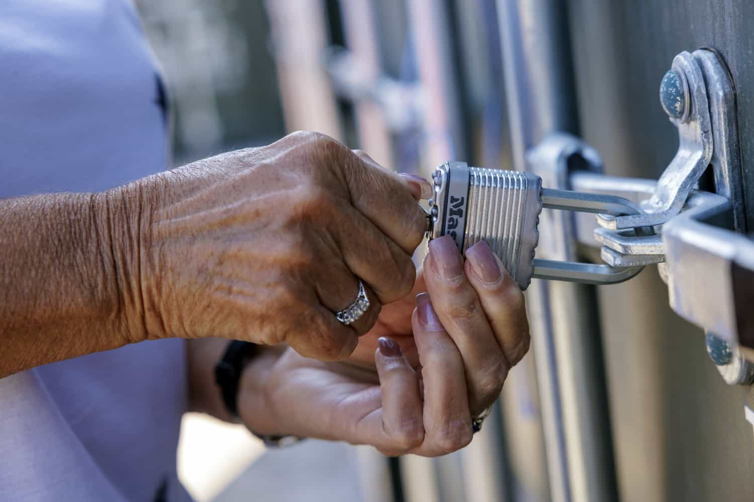 opening-lock