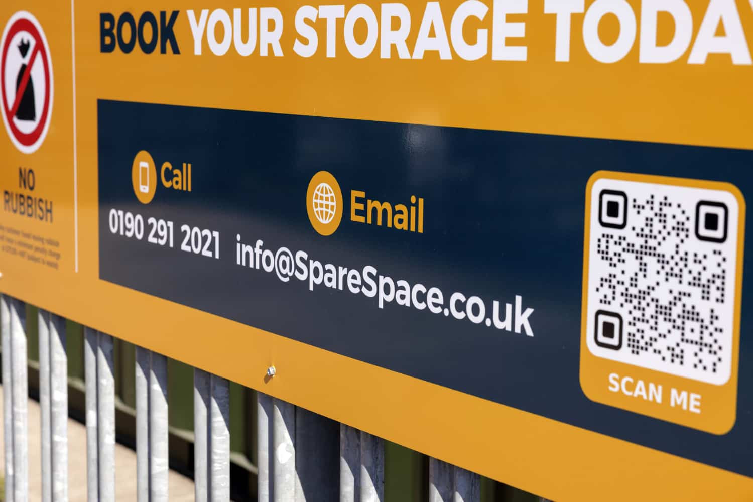 spare-spaces-sign
